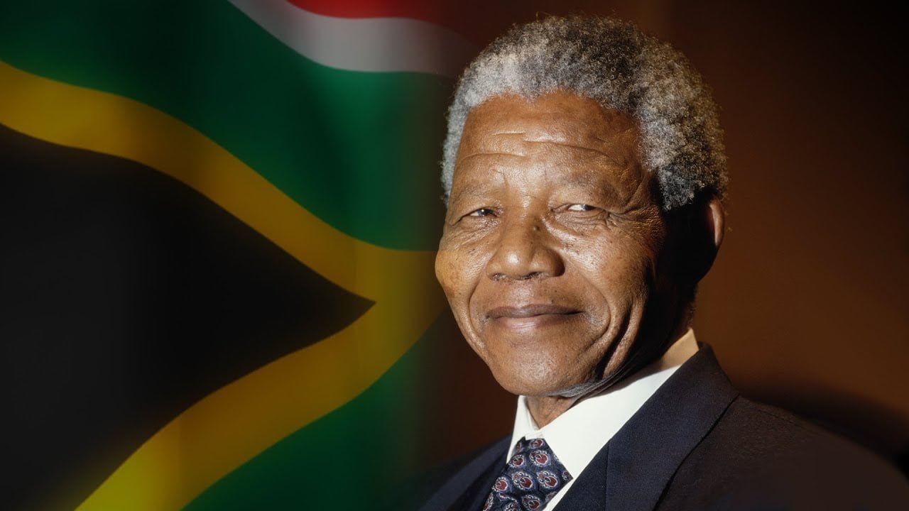Nelson Mandela The Inspiring Biography Of A Freedom Fighter And 